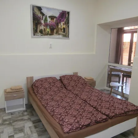 Magnolia Apartman Eger