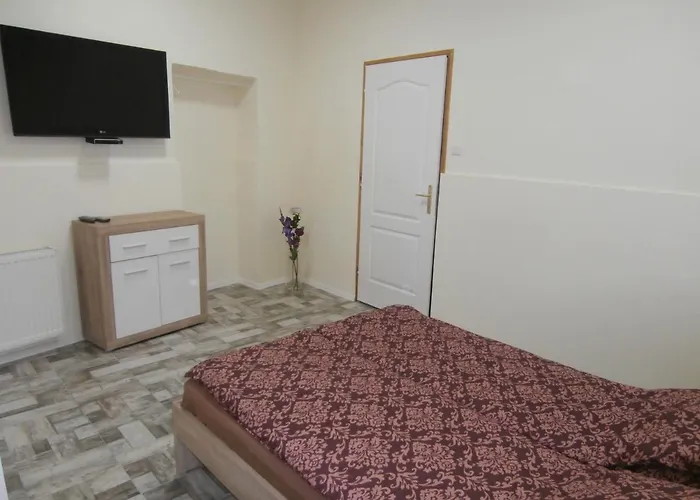 Magnolia Lägenhet Eger